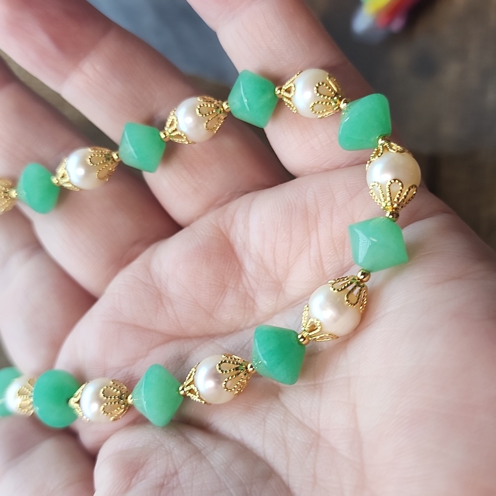 Gilded Garden 32 inch Necklace Freahwater pearls and Green Glass Aprilsplace - Picture 6 of 8